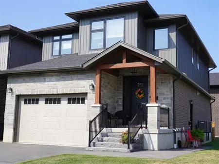 11 Stevenson St | 11 Stevenson N, Guelph