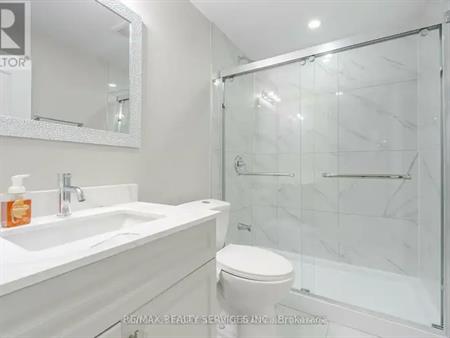 53 ASH HILL AVENUE | 53 ASH HILL AVENUE, Caledon