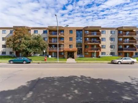 Westmoreland Apartments | 10129 163 Street NW, Edmonton