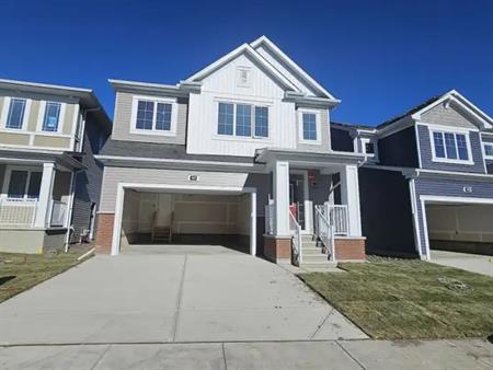 Luxury 4 BR + Den Family Home | 2300 sq ft | Great Room | Garage | NE Calgary | 42 Cityside View, Calgary