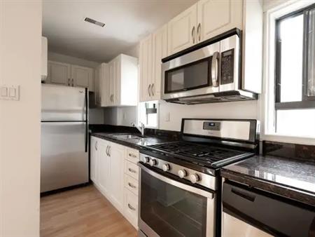 26 Balmoral Avenue | 28 Balmoral Ave., Toronto