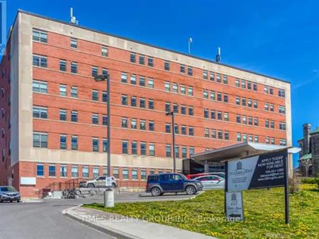 105 - 384 ROGERS STREET | 105 - 384 ROGERS STREET, Peterborough