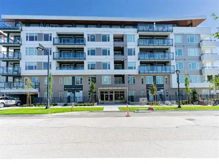 1 Bedroom & A Den Barnd New Apartment   10466 138A Street, V3T 0W3 | 10466 138A Street, Surrey