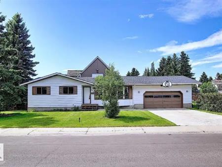 Charming 3-Bedroom Bungalow for Rent | 7012 183 Street Northwest, Edmonton