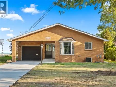 13918 RIVERSIDE DRIVE East | 13918 RIVERSIDE DRIVE East, Tecumseh