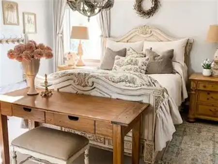 ROOMMATE WANTED - $1,200/MTH , ALL UTILITIES INCLUDED OCTOBER 15th - ESTATE HOME | 215 Blueridge Rise, Calgary