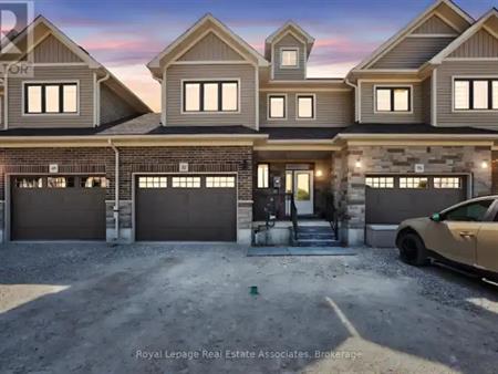 51 SWAIN CRESCENT | 51 SWAIN CRESCENT, Collingwood