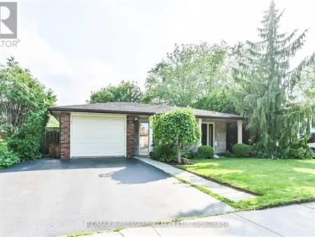 687 ARTREVA CRESCENT | 687 ARTREVA CRESCENT, Burlington