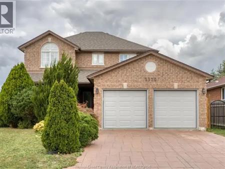 3170 FLETCHER | 3170 FLETCHER, Windsor