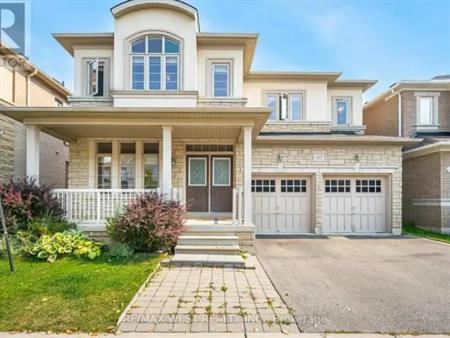 422 HIDDEN TRAIL | 422 HIDDEN TRAIL, Oakville