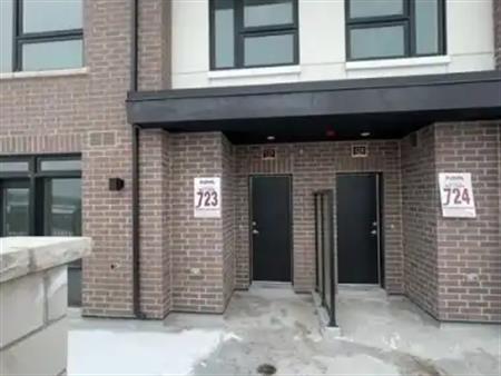 123 - 1589 ROSE WAY | 123 - 1589 ROSE WAY, Milton