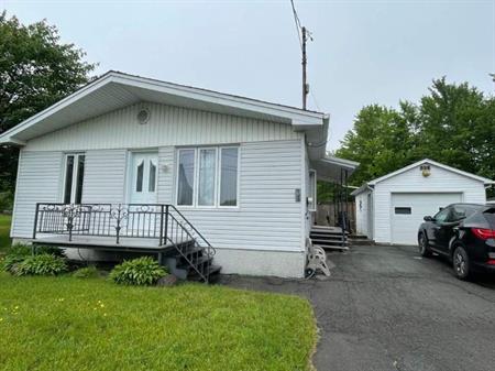 Maison à louer avec garage