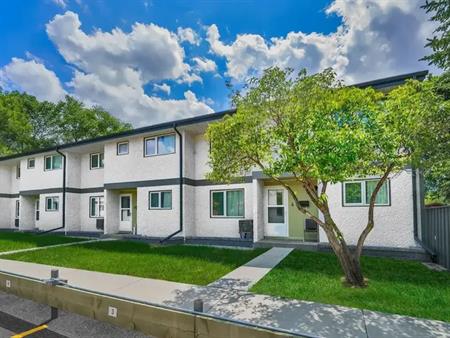 Rothesay Townhouses | 1415 Rothesay Street, Winnipeg