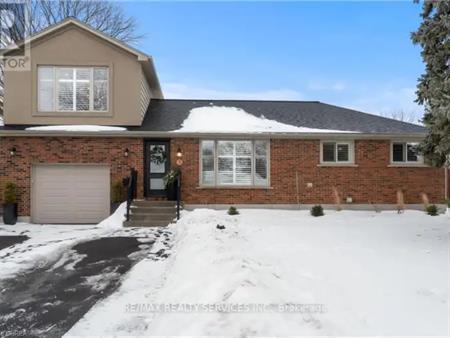 7 SYCAMORE DRIVE | 7 SYCAMORE DRIVE, Brantford