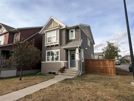 Charming 3-Bed, 3-Bath Home with Spacious Layout and Modern Comforts | 4 Evansborough Common Northwest, Calgary