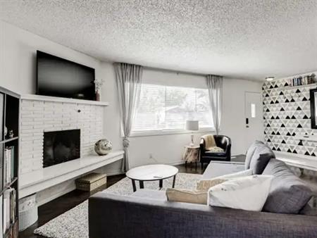 6 Bedroom Fully Finished House w/ Double Garage & Fenced Yard | 9136 Academy Drive Southeast, Calgary