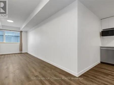201 - 399 WINSTON AVENUE | 201 - 399 WINSTON AVENUE, Ottawa