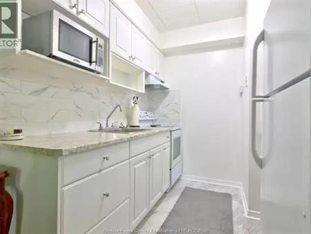 6520 THORNBERRY Unit# 155 | 6520 THORNBERRY Unit# 155, Windsor