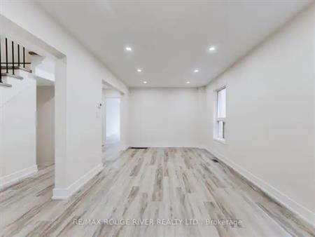 6 HIBBARD DRIVE | 6 HIBBARD DRIVE, Ajax