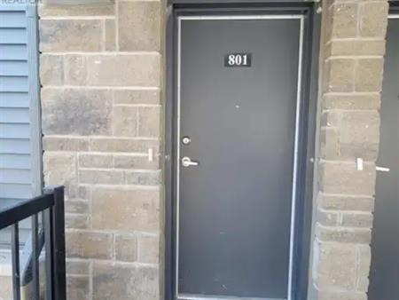 801 ARCADIAN PRIVATE | 801 ARCADIAN PRIVATE, Ottawa