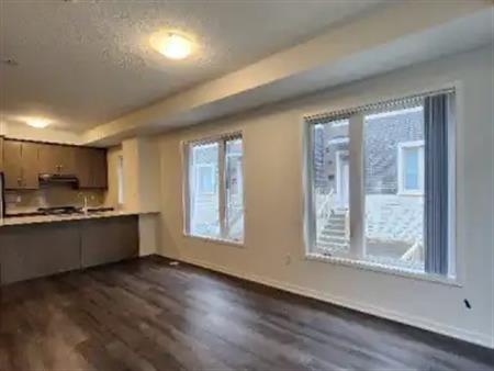 290 - 140 HONEYCRISP CRESCENT | 290 - 140 HONEYCRISP CRESCENT, Vaughan