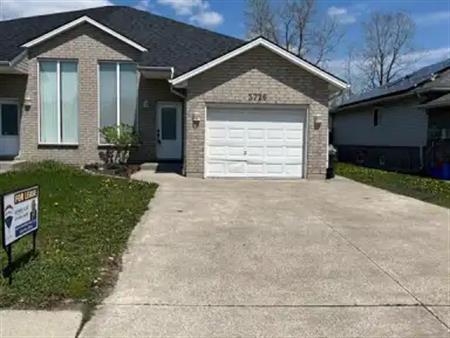 3726 HOLBURN | 3726 HOLBURN, Windsor