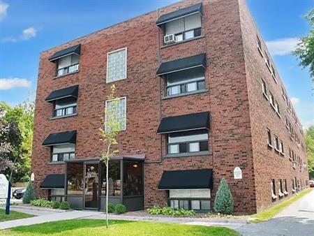 Sienna Apartments - PARKING SPACE, HEAT & WATER INCLUDED | 8 Speedvale Avenue West, Guelph