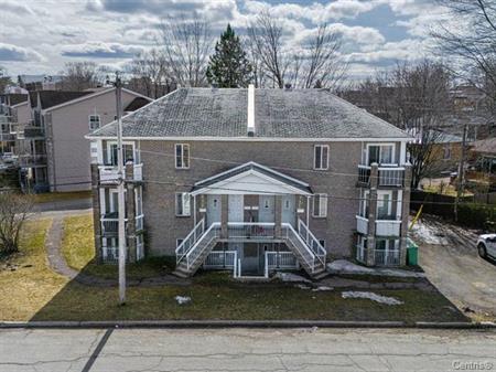 Appartement 5 1/2 à St-Jérôme