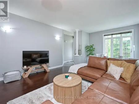 1 - 76 STONEHAVEN DRIVE | 1 - 76 STONEHAVEN DRIVE, Ottawa