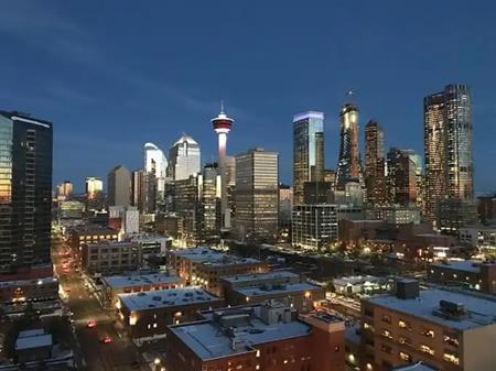 Luxury Corner Condo with Panoramic City Views | The Guardian | $2,600/month | 1122 3 St SE, Calgary
