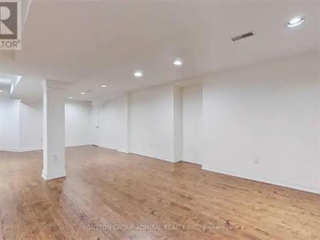 15 DUNDURN CRESCENT | 15 DUNDURN CRESCENT, Vaughan