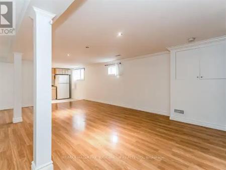 LOWER - 6 DAVIS ROAD | LOWER - 6 DAVIS ROAD, Aurora