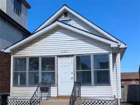 534 CALIFORNIA | 534 CALIFORNIA, Windsor