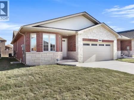 1060 Peabody | 1060 Peabody, Windsor