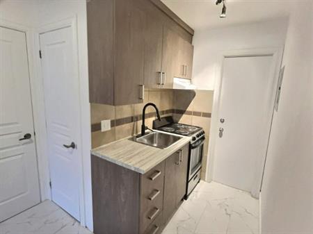 Studio - Montréal - $995 /mo