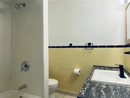 88 LONGFORD Drive | 88 LONGFORD Drive, Newmarket