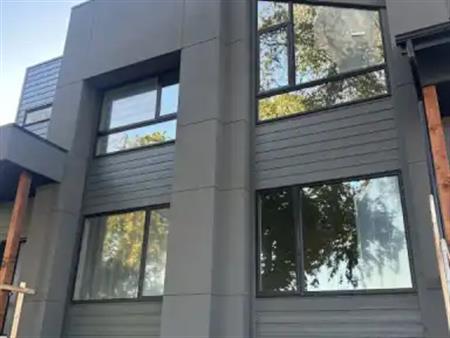 Bright 2-Bed Lower Suite in Strathearn w/ In-Suite Laundry & LRT Access | 9267 Strathearn Drive Northwest, Edmonton