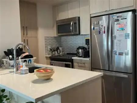 Free Wifi + No Security Deposit - Downtown Living at Versus – 917 10th Ave SW | 917 10 Ave SW, Calgary