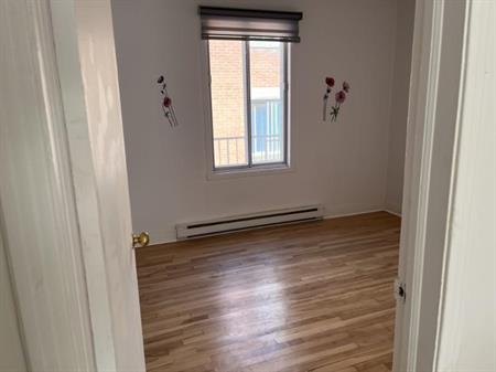 4 1/2 - Montréal - 1 165 $/mois