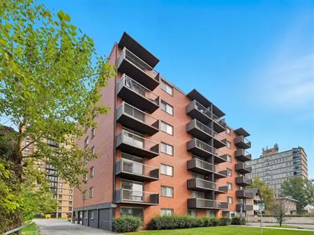 Bright 1-Bedroom Apartment | 6th Floor with Beautiful View | 605 - 720 15 Avenue Southwest, Calgary