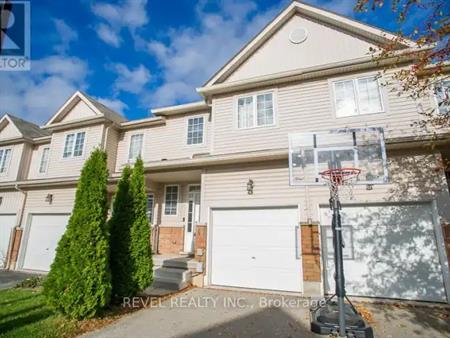 22 - 21 DIANA AVENUE | 22 - 21 DIANA AVENUE, Brantford