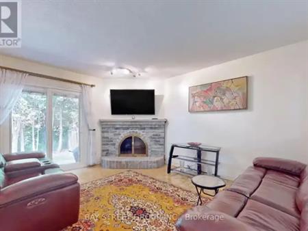 46 GILMORE CRESCENT | 46 GILMORE CRESCENT, Vaughan