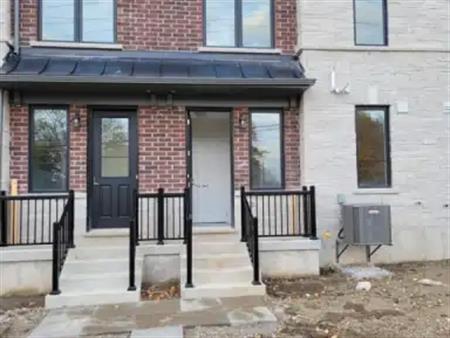 1445 NATIONAL COMMON | 1445 NATIONAL COMMON, Burlington