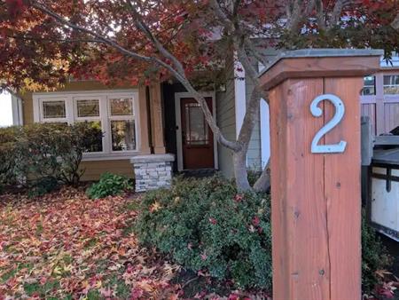 Bright and Spacious 3 Bedroom, 2.5 Bathroom Townhouse at Norgarden – $4,400/mont | 2 - 2290 Henry Avenue, Sidney