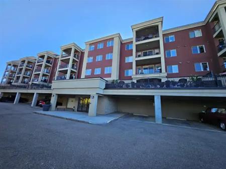 Luxury Sherwood Park Condo Rental | 501 Palisades Way, Sherwood Park