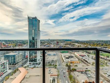 LOCATION, CLEAN, SPACIOUS, BELTLINE VIEWS, 2 BED + 1 BATH + UTIL INCL w/ PARKING | 1053 10 Street Southwest, Calgary