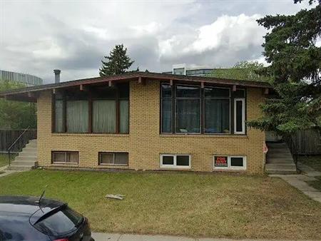 University Heights NW Large 2 Bedrooms | 2017 Urquhart Road Northwest, Calgary