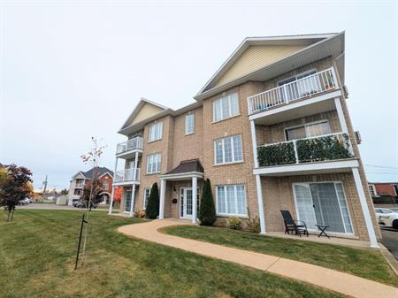 4 1/2 A Louer Condo - Sainte-Martine