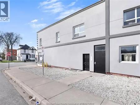 1188 WYANDOTTE STREET East Unit# 4 | 1188 WYANDOTTE STREET East Unit# 4, Windsor