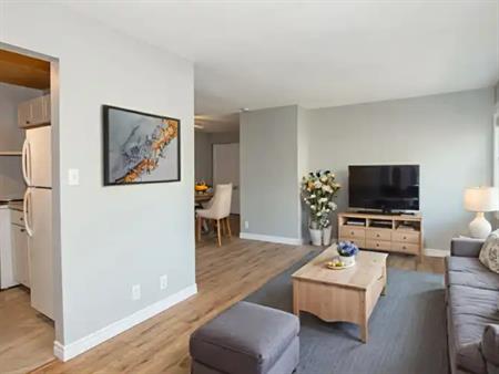 98 Wright Street - 3 | 98 Wright Street -, Welland